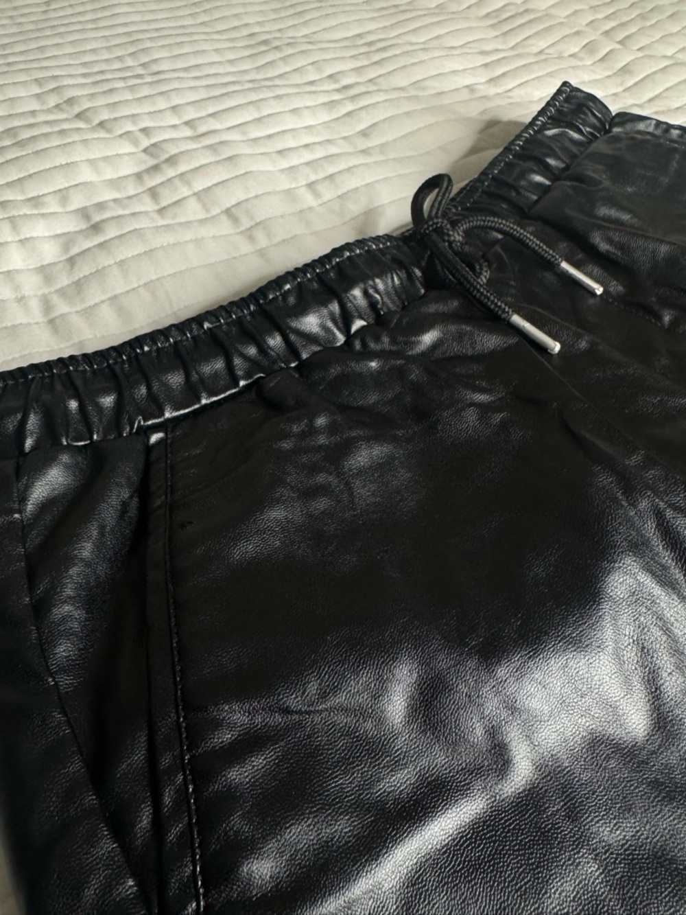 ASOS Black Faux Leather Flat Front Men’s Shorts - Picture 4 of 4